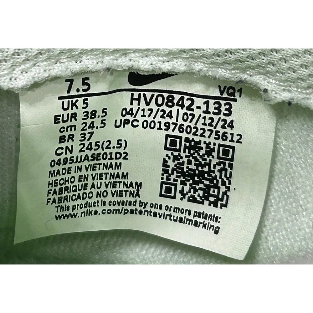 Nike Dunk Low Womens Size 7.5 White Green Strike Athletic Sneaker HV0842-133